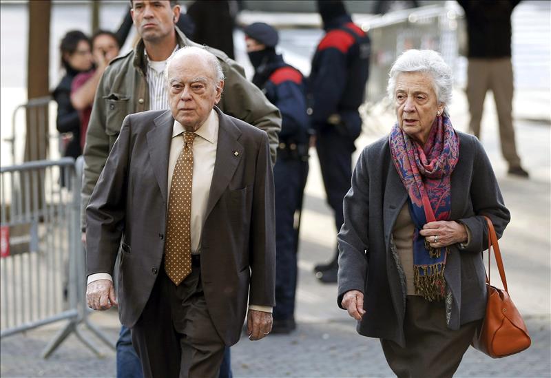 Jordi Pujol y su mujer Marta Ferrusola