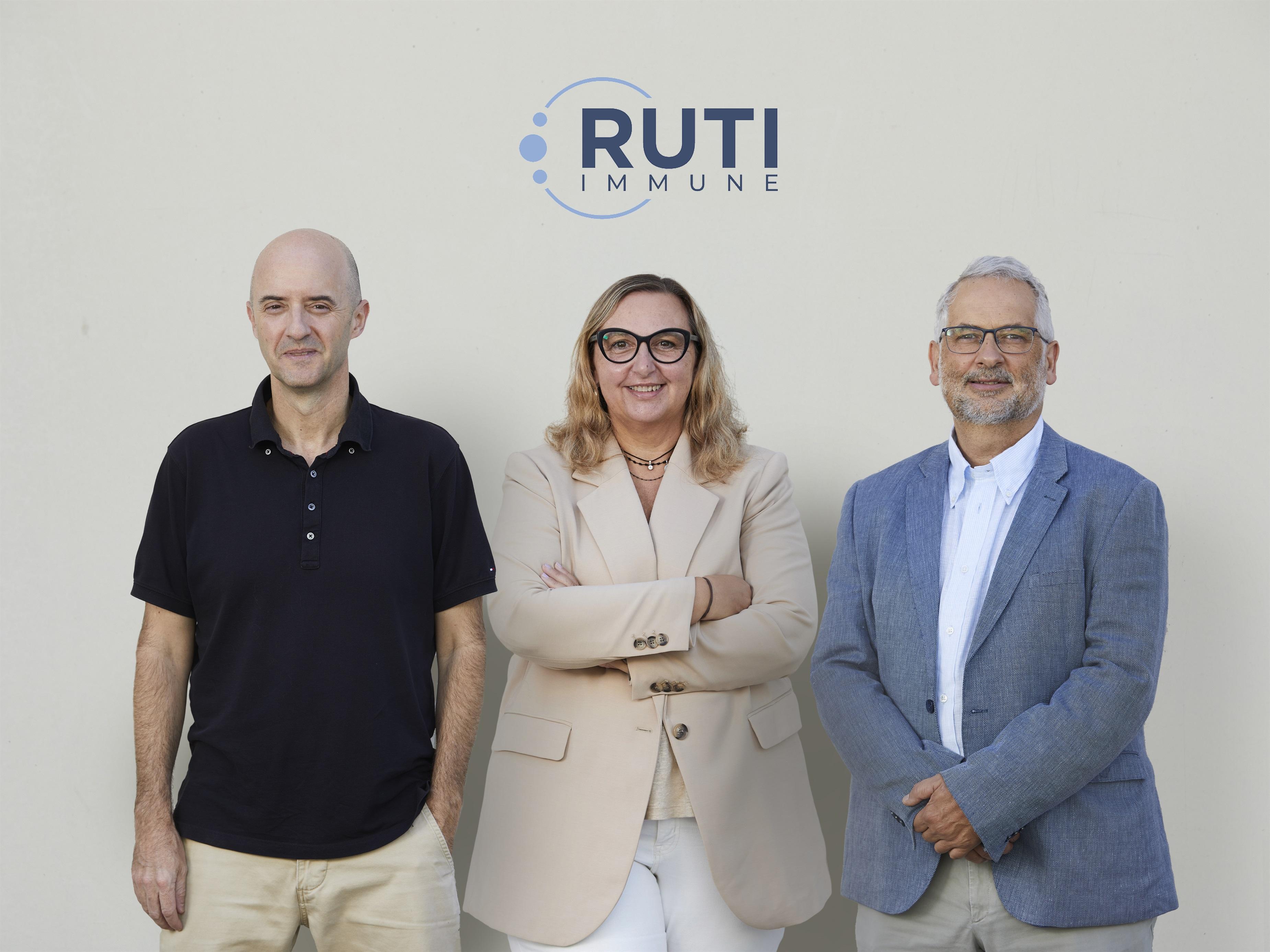 Doctor Pere-Joan Cardona, inventor de la vacuna Ruti; Olga Rué, ceo de Archivel Farma, y Luis Ruiz, ceo de Immuni Therapeutics. EP