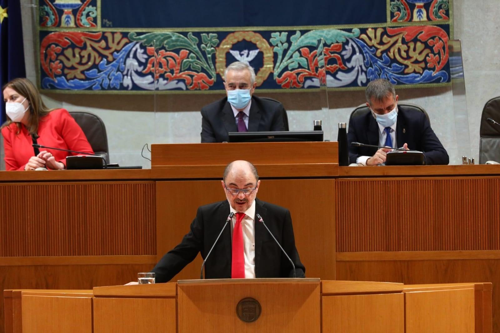 El presidente del Gobierno de Aragón, Javier Lambán, interviene en el Debate sobre el Estado de la Autonomía Aragonesa. Europa Press.