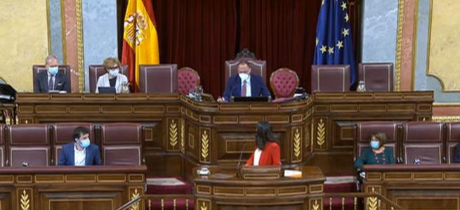 Inés Arrimadas discute con el presidente de la mesa, Alfonso Rodríguez Gómez de Celis