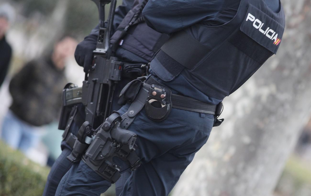 Imagen de recurso de un agente de la Policía Nacional. Fuente: Europa Press.