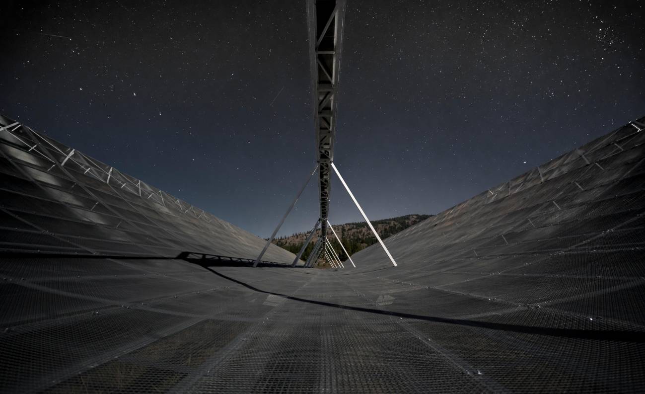 Telescopio CHIME (Canadian Hydrogen Intensity Mapping Experiment) en Canadá. / Andre Renard/CHIME Collaboration