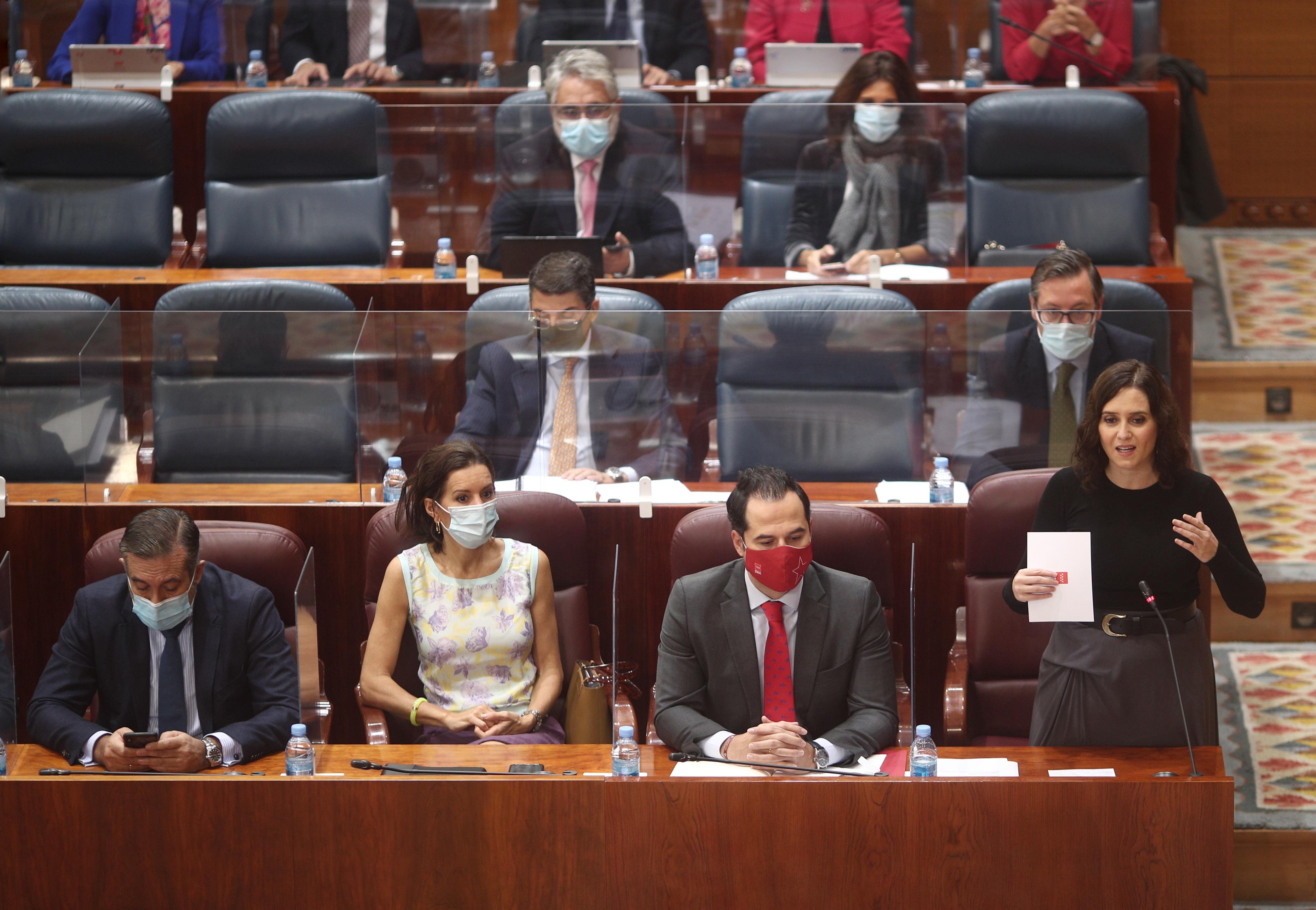 La presidenta de la Comunidad de Madrid, Isabel Díaz Ayuso en la Asamblea de Madrid. EP