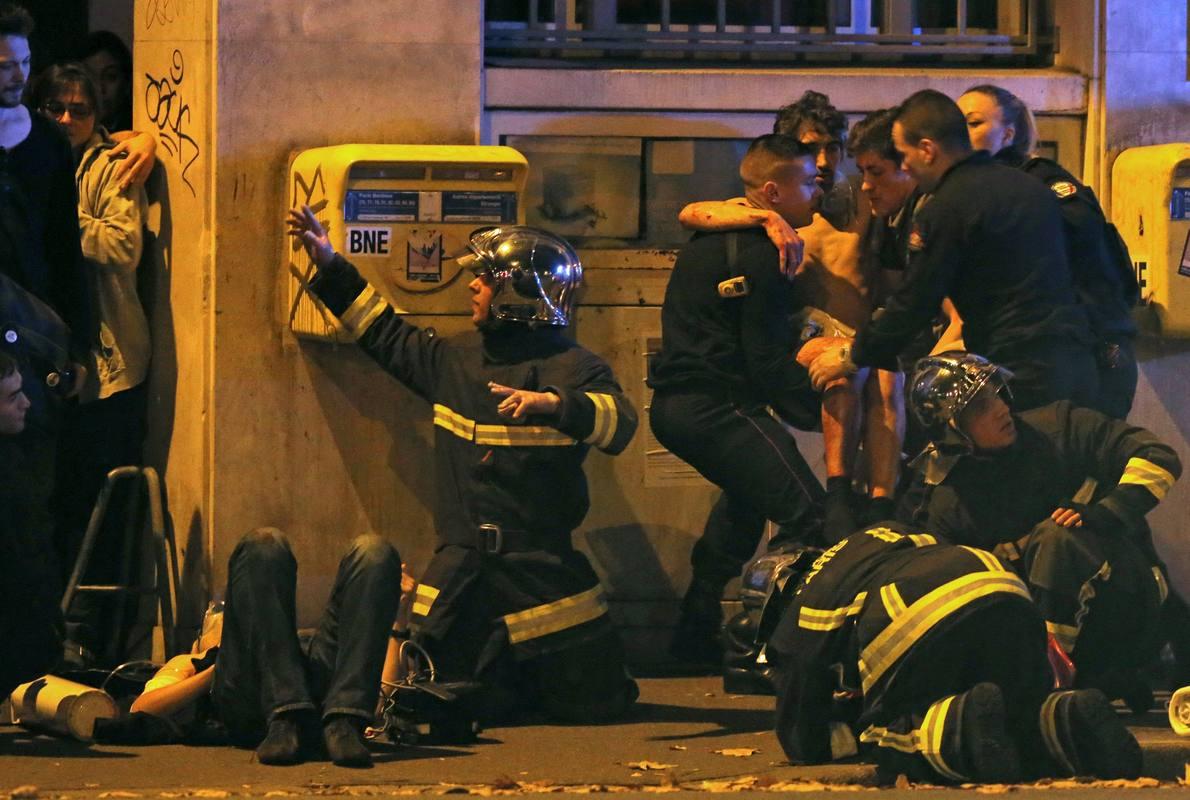 Atención a heridos en París. RTVE