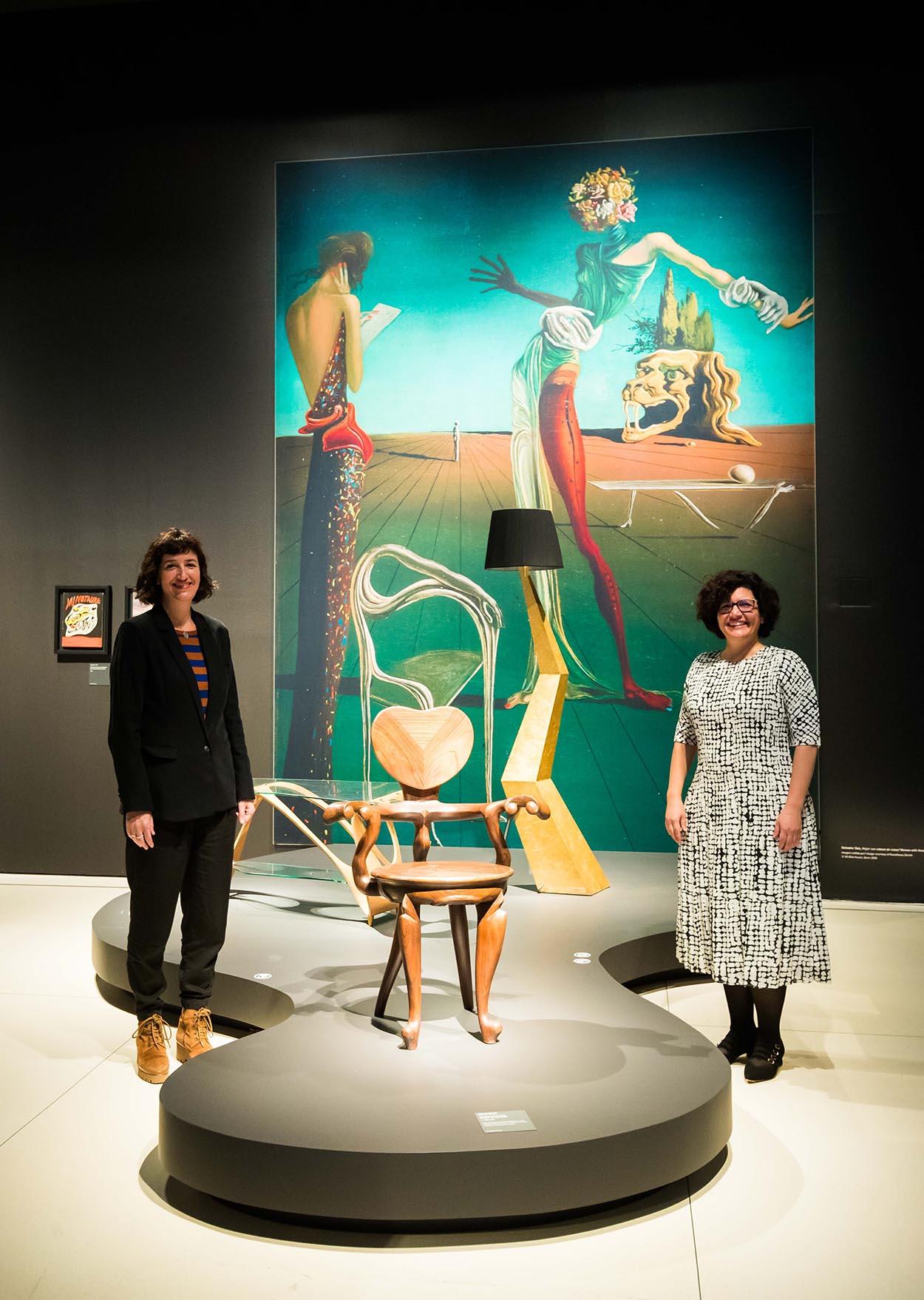 La directora del Área de Exposiciones de la Fundación ”la Caixa”, Isabel Salgado, y la directora de CaixaForum Madrid, Isabel P.Fuentes La directora del Área de Exposiciones de la Fundación ”la Caixa”, Isabel Salgado, y la directora de CaixaForum Madrid, Isabel P.Fuentes