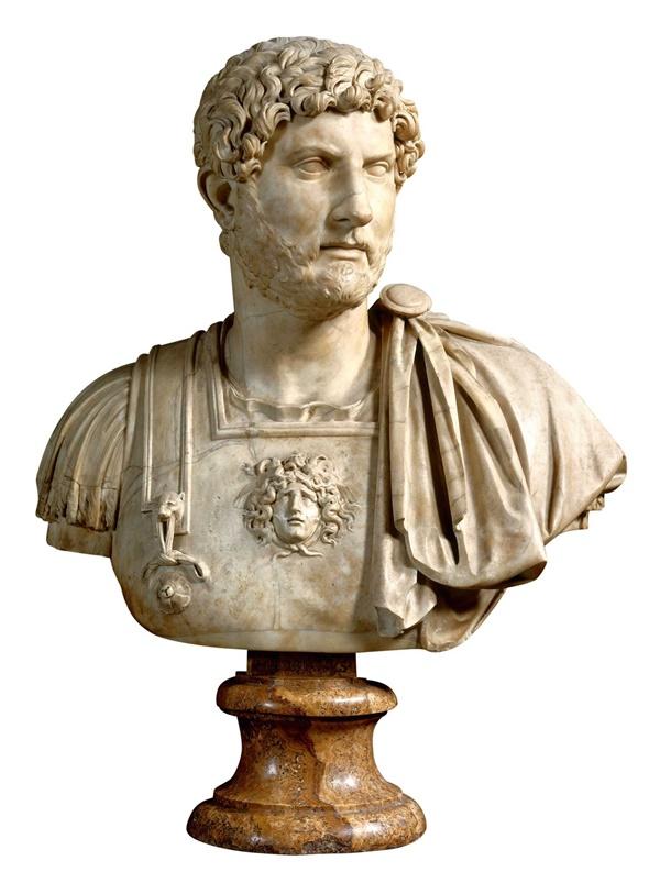 El marcado acento del emperador Adriano (de origen hispano) fue famoso en su momento